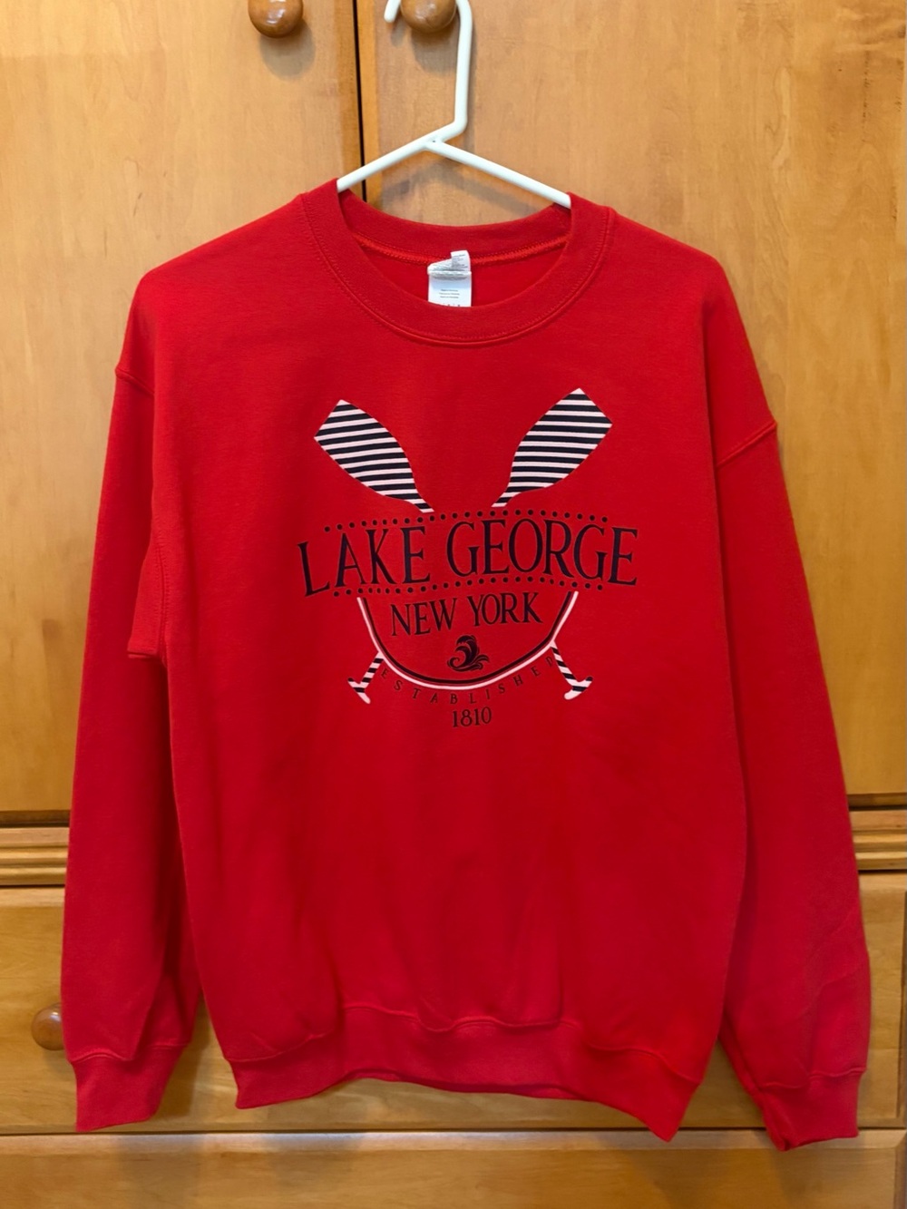 Gildan Red Lake George New York Graphic Crewneck Sweatshirt
